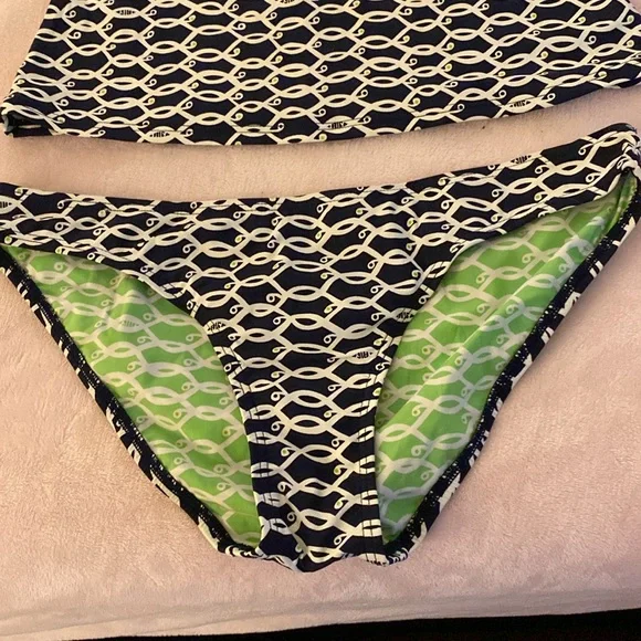 Lilly Pulitzer two pieces navy&white with lime green interior - Picture 3 of 4